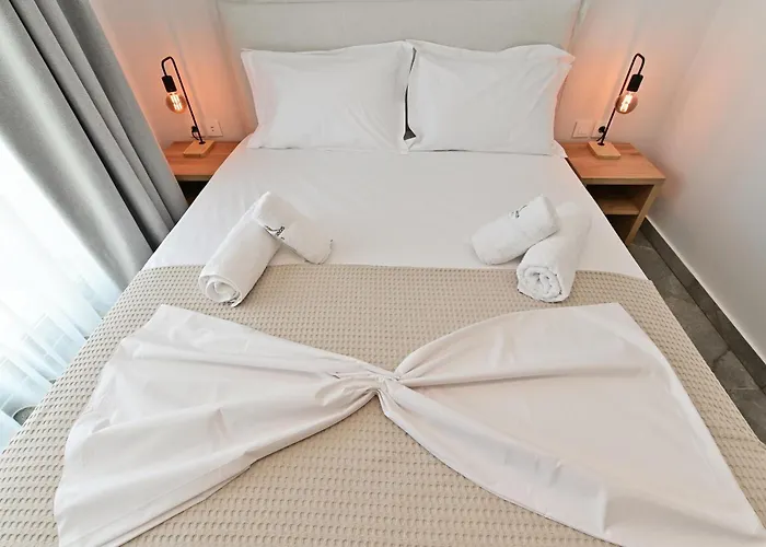 Agios Nikolaos Villas * 아이오스 니콜라오스