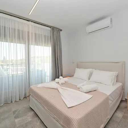 Agios Nikolaos Villas *