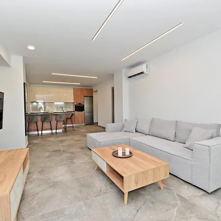 Agios Nikolaos Villas 度假居 圣尼古拉奥斯