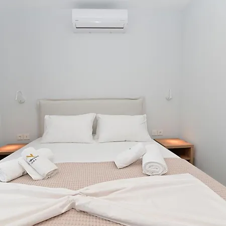 度假居 Agios Nikolaos Villas 圣尼古拉奥斯