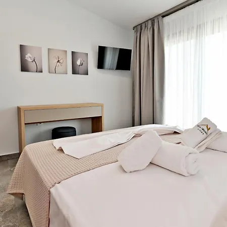 Agios Nikolaos Villas 度假居