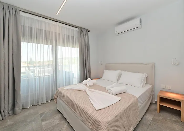 Agios Nikolaos Villas *